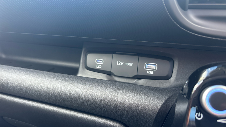 Hyundai INSTER 71kW 01 42kWh 5dr Auto Electric Hatchback